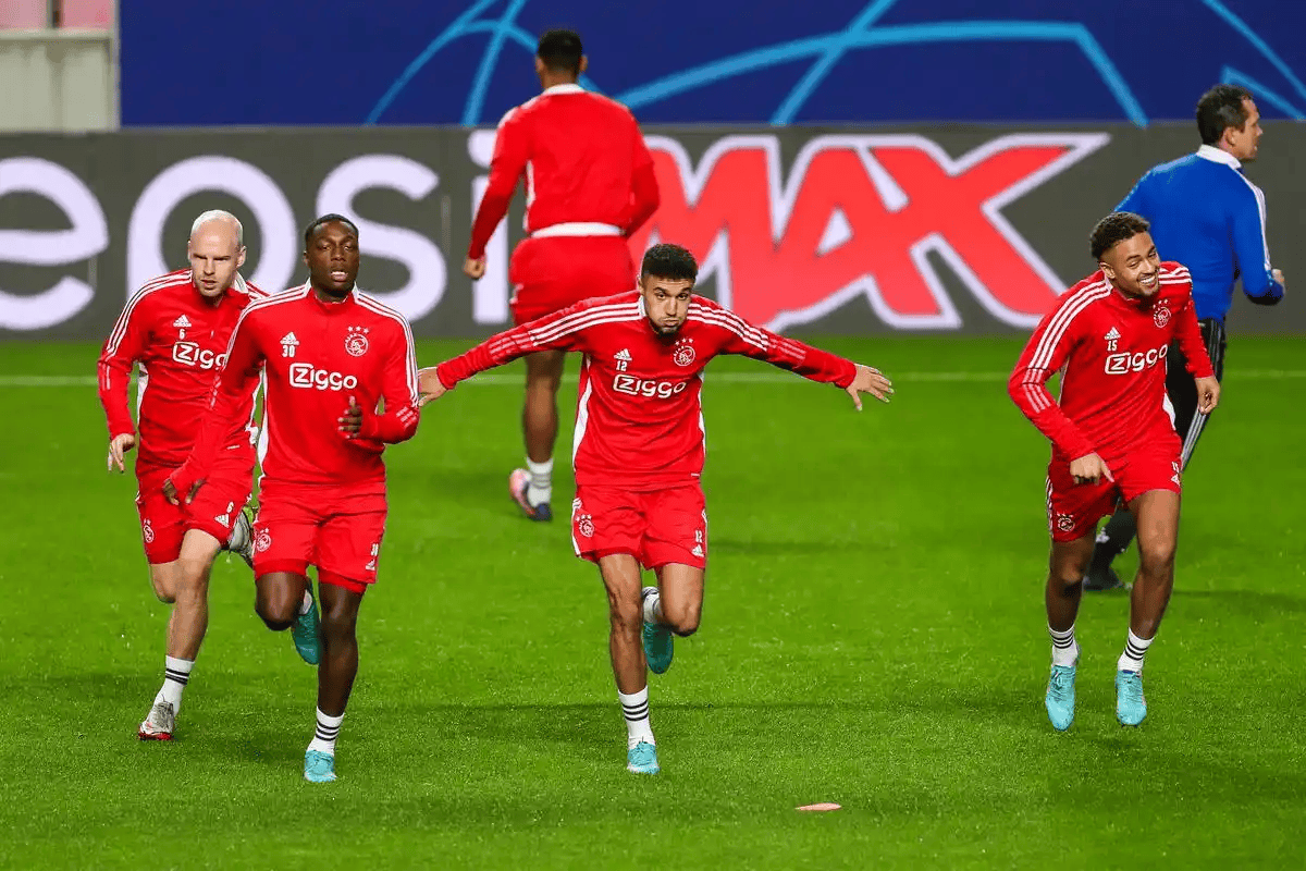 上海海港围绕法甲复出首秀今晚里尔调整名单以备NBA常规赛，网友：广东宏远围绕足总杯刷新队史纪录的简单介绍-开云电竞